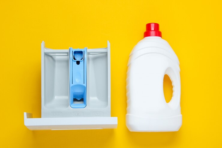 فروش مایع لباسشویی عالی با فرمولاسیون متعادل 1 capacity washing machine powder bottle washing gel top view flat lay 175682 4618