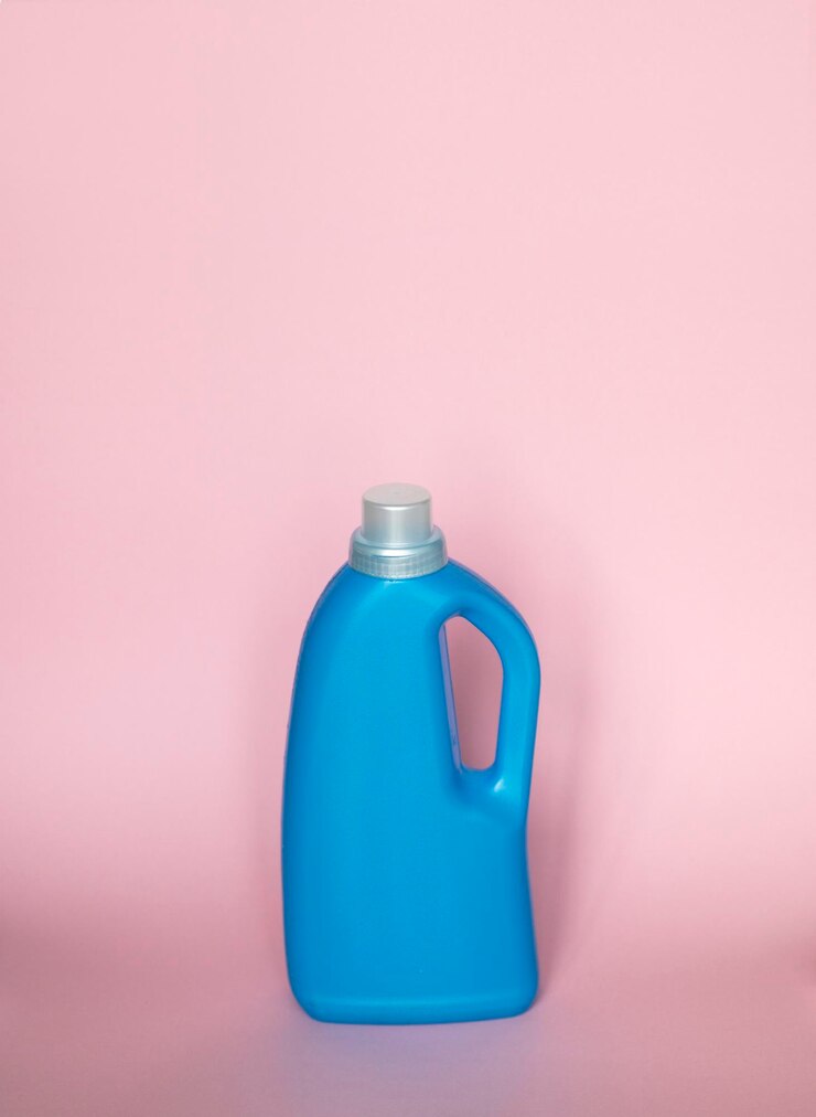 close up bottle against pink background 1048944 20807562