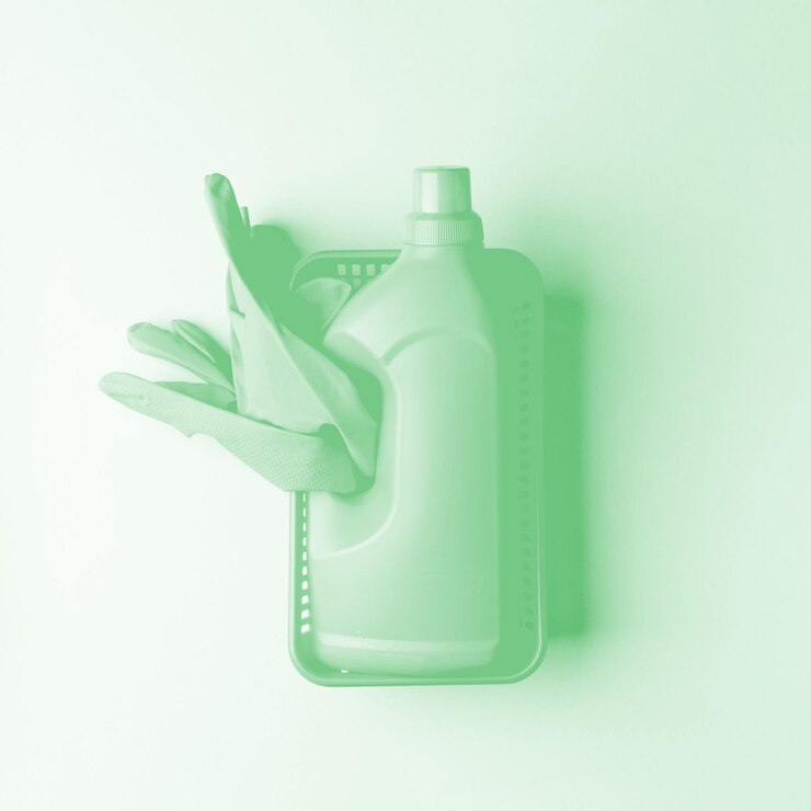 close up green bottle against white background 1048944 9691429