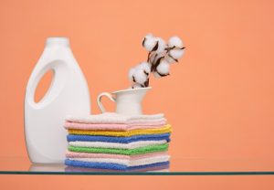 قیمت فروش مایع لباسشویی حاوی آنزیم پاک کننده قدرتمند