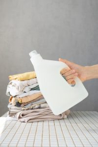 قیمت خرید مایع لباسشویی پلی واش در بسته بندی های مختلف