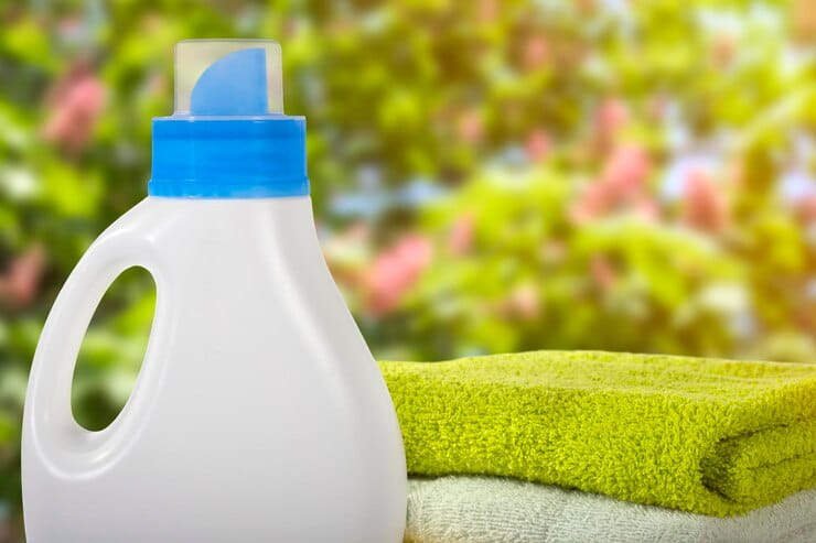plastic-container-detergents-towels-blurred-garden-background-cleaning-concept_752567-1534 (1)
