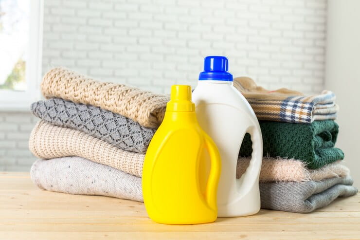 pure clothes with washing up liquid 93675 5514 1