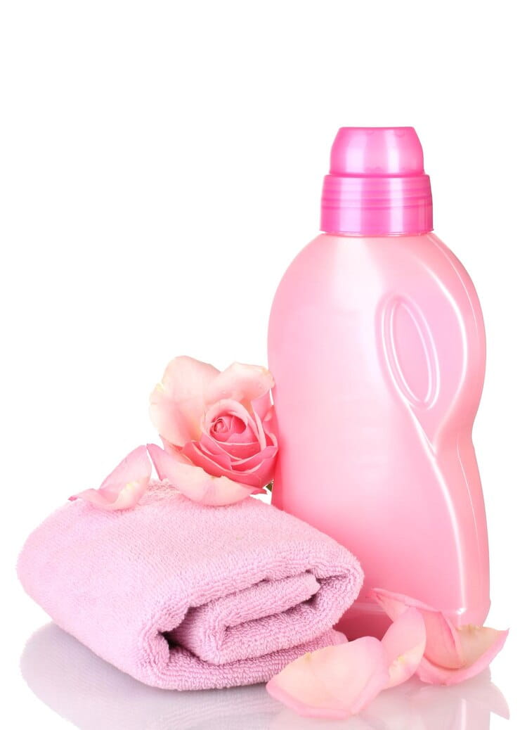 towel cleaning isolated white 392895 520447 1