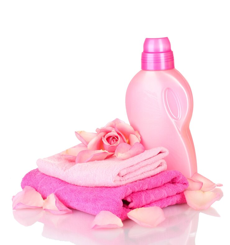towel cleaning isolated white 392895 576019 5
