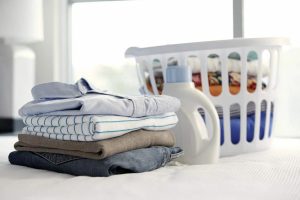 فروش عمده مایع لباسشویی یک کیلویی قدرت پاک کنندگی بالا